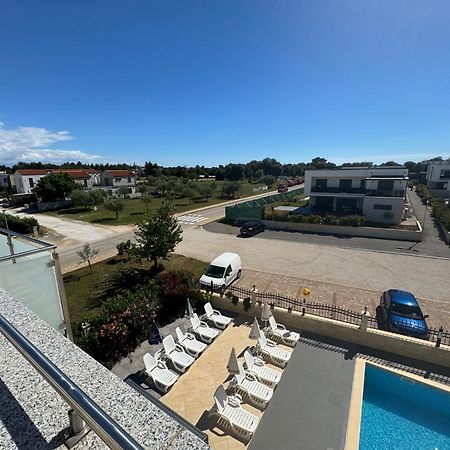 Funtana Appartements An Der 1 Reihe Vom Meer Luaran gambar