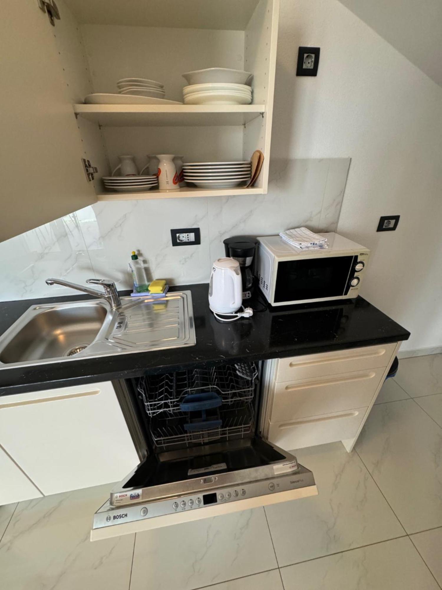 Funtana Appartements An Der 1 Reihe Vom Meer Luaran gambar