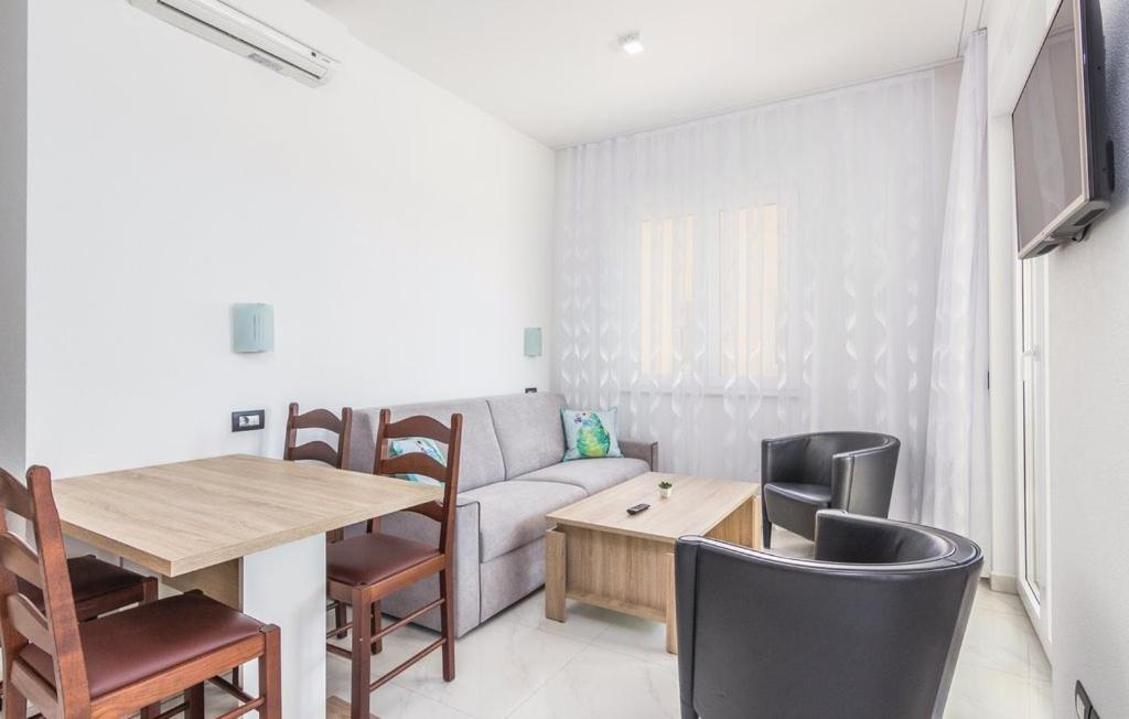Funtana Appartements An Der 1 Reihe Vom Meer Luaran gambar